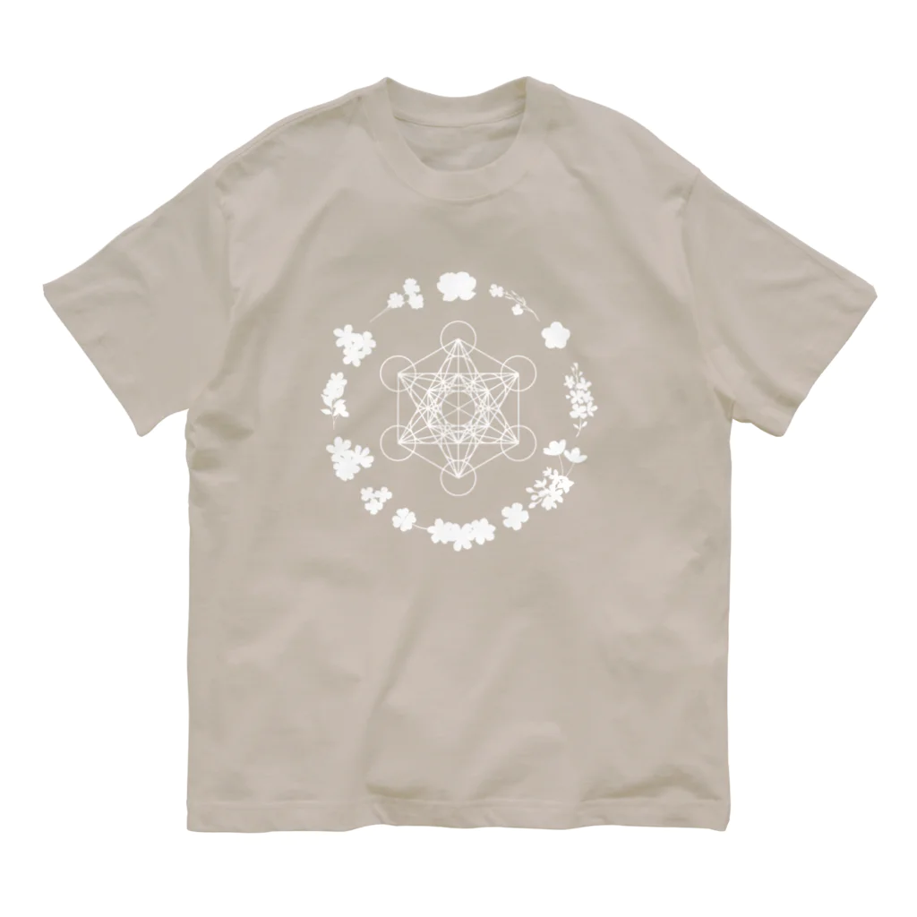 Metatron’s Cube Cosmosの 優雅さとシンプルさを纏ったメタトロンキューブと白い花のリース 】 オーガニックコットンTシャツ