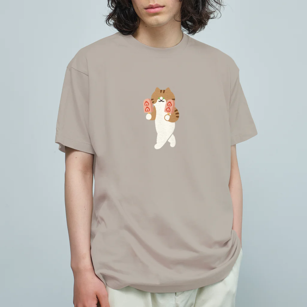 SUIMINグッズのお店の【中】いちごアイスをあざとく運ぶねこ Organic Cotton T-Shirt