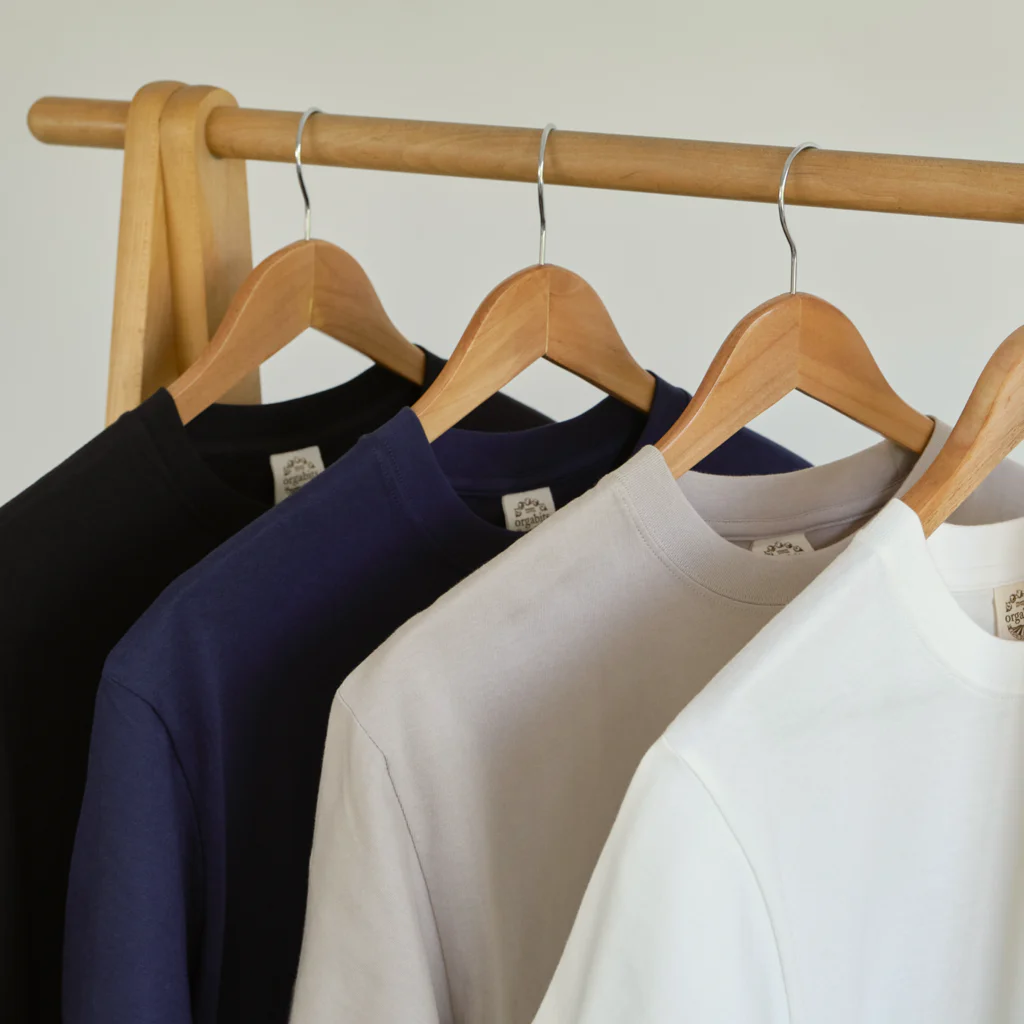 諭苑のSUZURI店のあしたはしあわせリアルなりちか正円 Organic Cotton T-Shirt