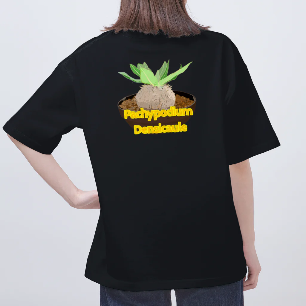 momoのPachypodium Densicaule オーバーサイズTシャツ