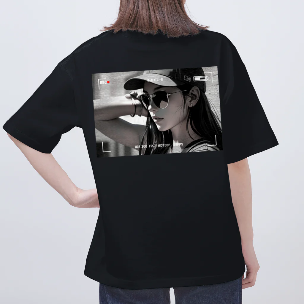 A&MのCool girl【モノクロ】 オーバーサイズTシャツ