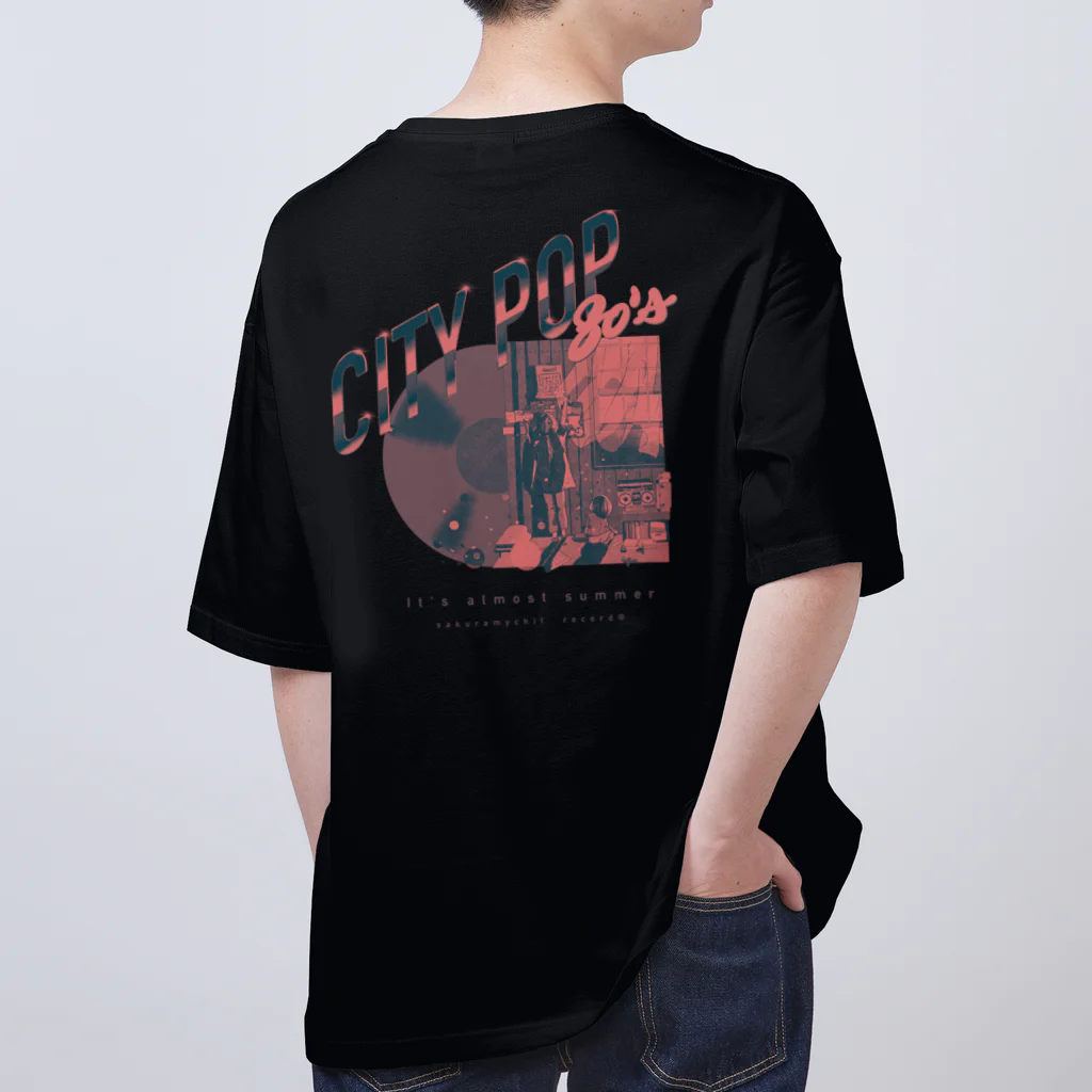 ダメうさリーモの桜舞い散るレコード Oversized T-Shirt