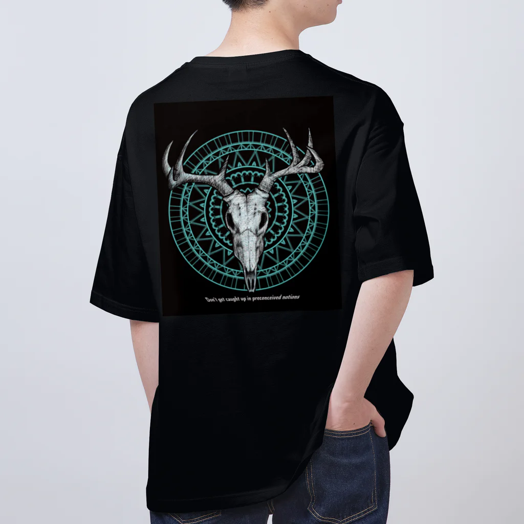 Ashuu‘s galleryのBONE-deer- Oversized T-Shirt