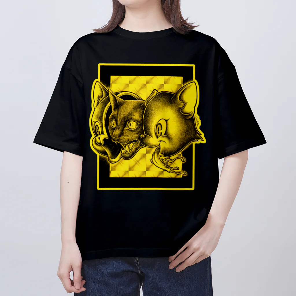 24DANGERの割れ猫 Oversized T-Shirt