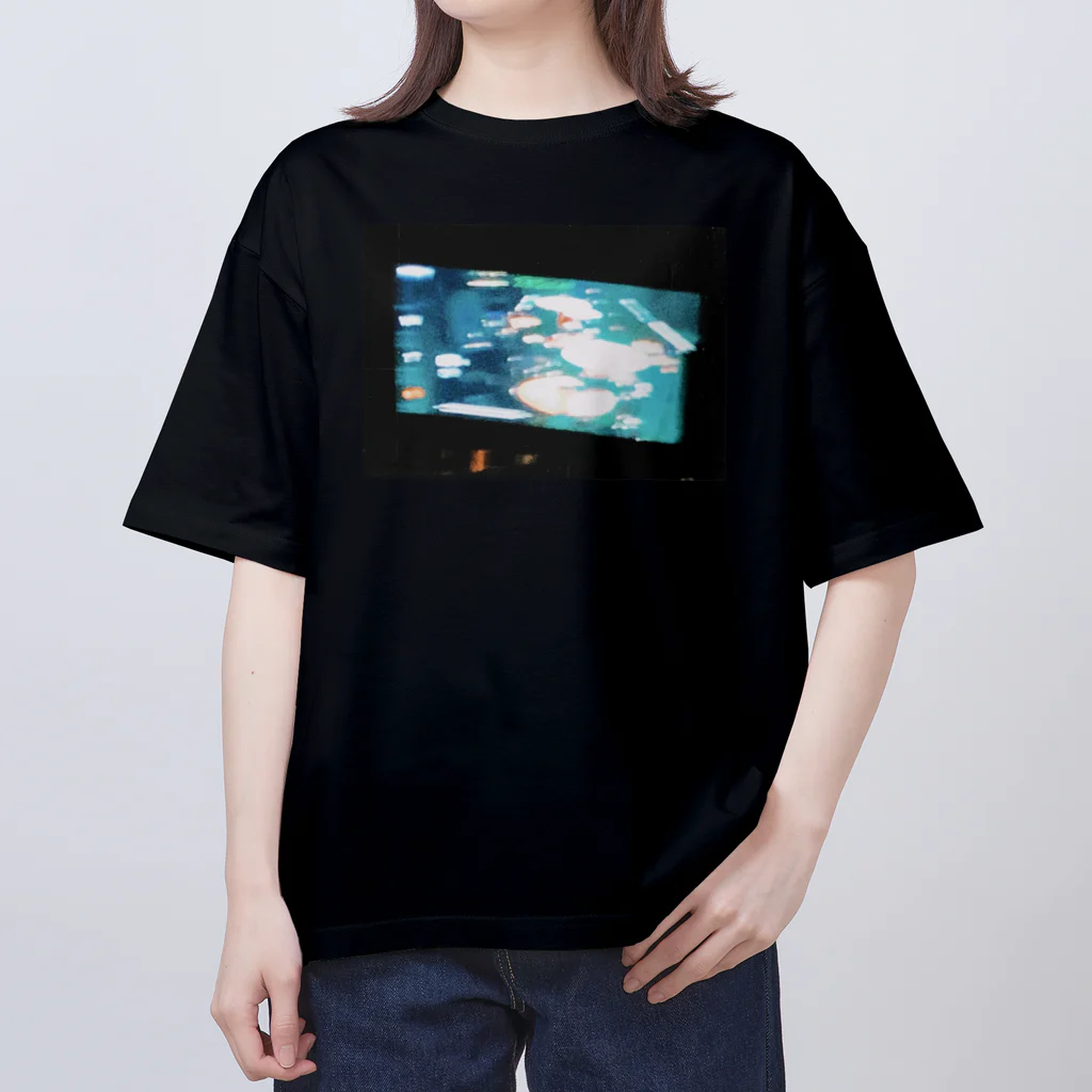 松　澤のカメラ越し　ブレブレ　ドラム Oversized T-Shirt