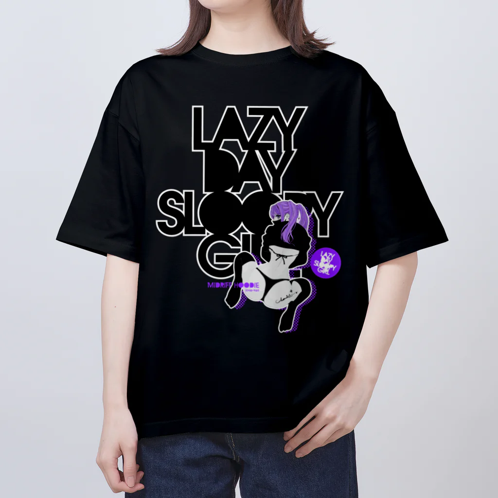 loveclonesのLAZY DAY SLOOPY GIRL 0574 ブラックフーディー女子 エロポップ ロゴ Oversized T-Shirt