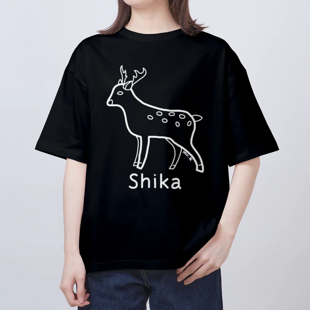 MrKShirtsのShika (シカ) 白デザイン オーバーサイズTシャツ