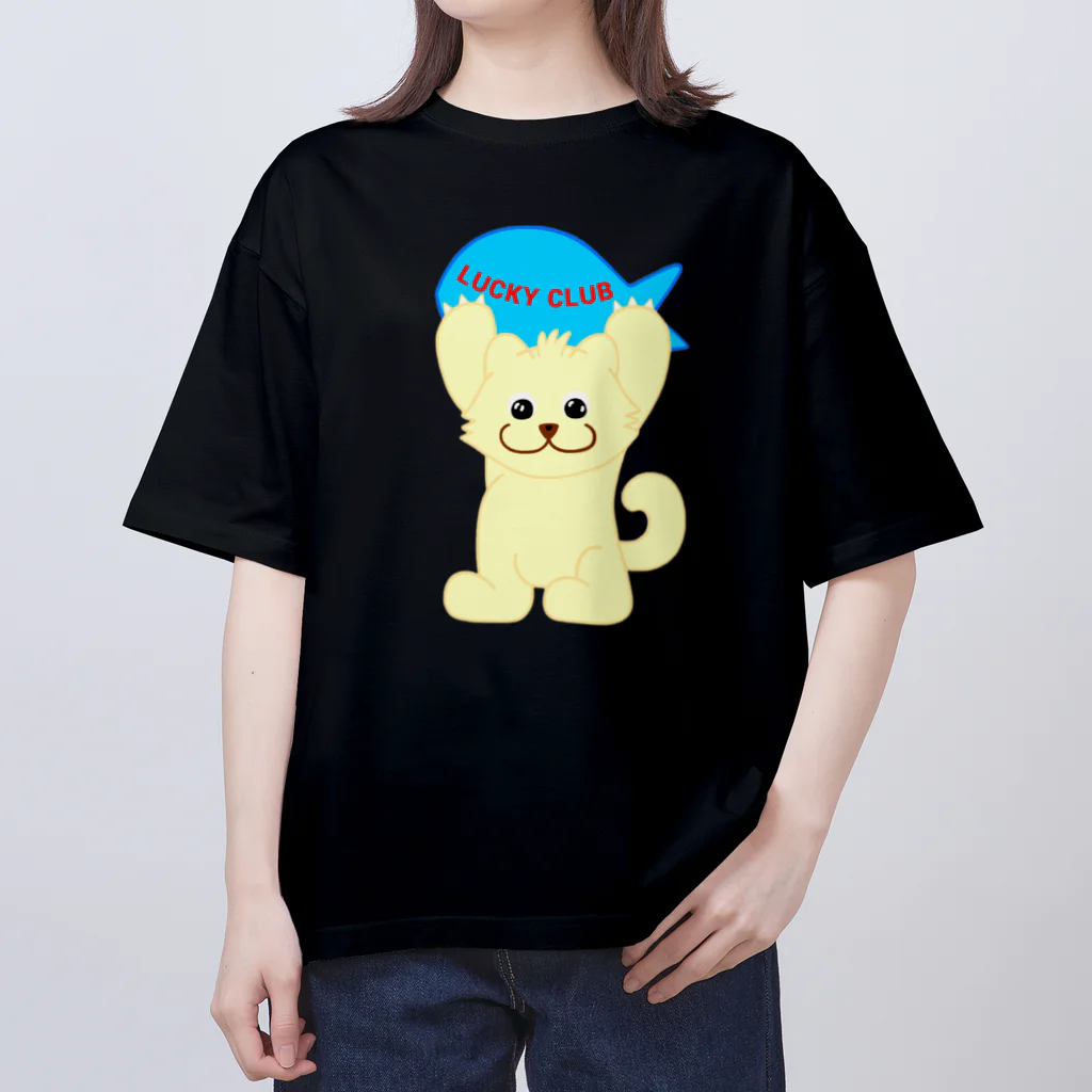 LUCKY CLUBのお魚獲ったぞラッキーちゃん オーバーサイズTシャツ