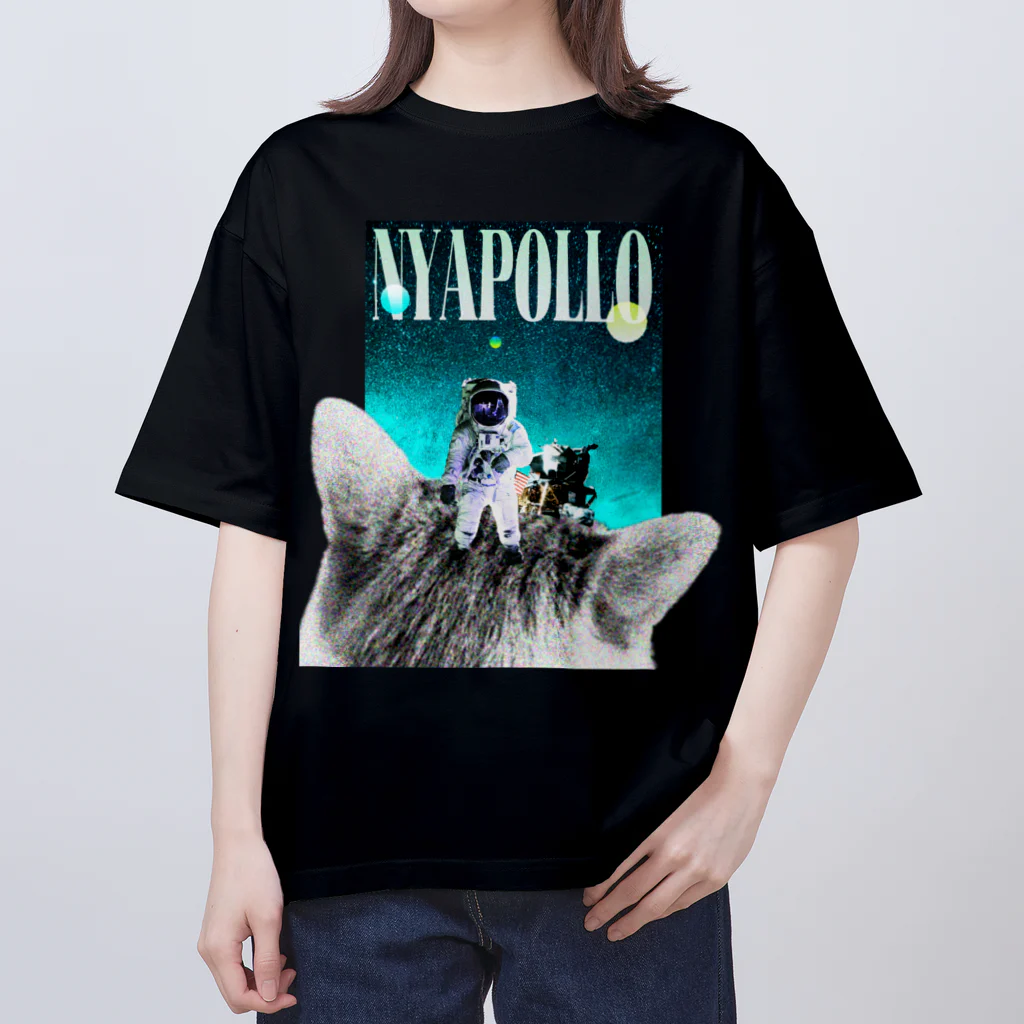 あっきー 🐈ねこ専門デザイナーのNYAPOLLO オーバーサイズTシャツ