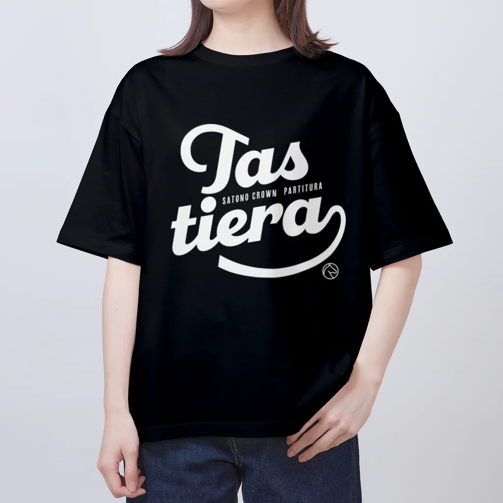 競馬おしゃれグッズ製作所のタスティエーラ（タイポグラフィWHITE） オーバーサイズTシャツ