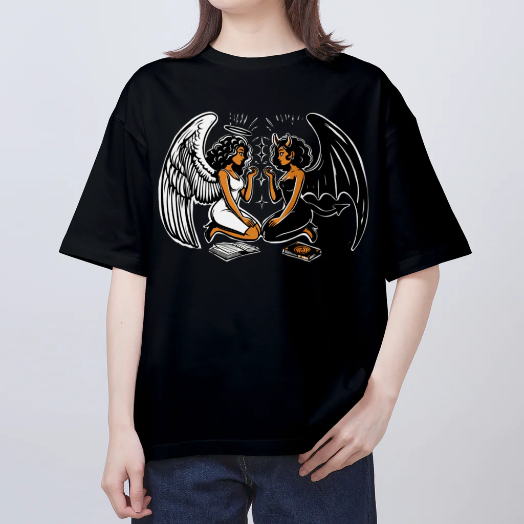 UNchan(あんちゃん)    ★unlimited★の天使と悪魔の対称 オーバーサイズTシャツ
