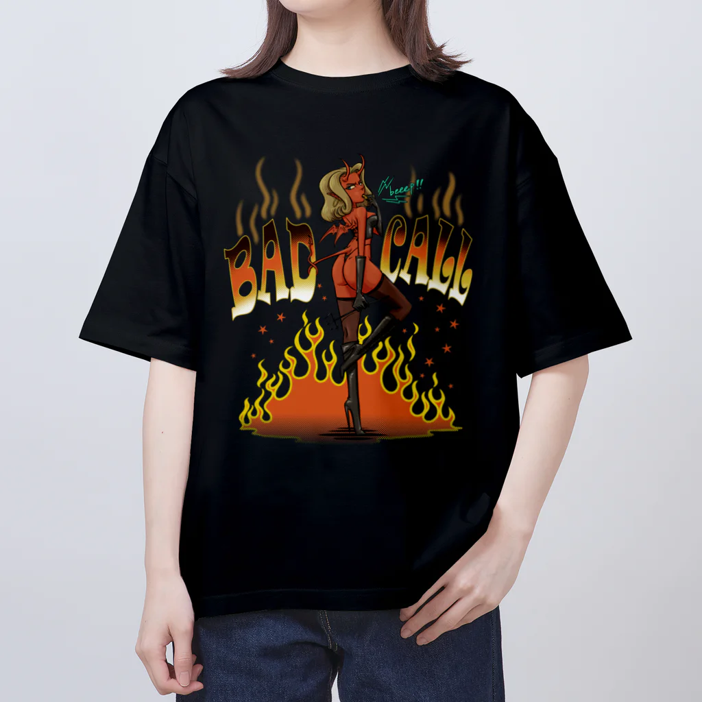 nidan-illustrationの"BAD CALL" オーバーサイズTシャツ