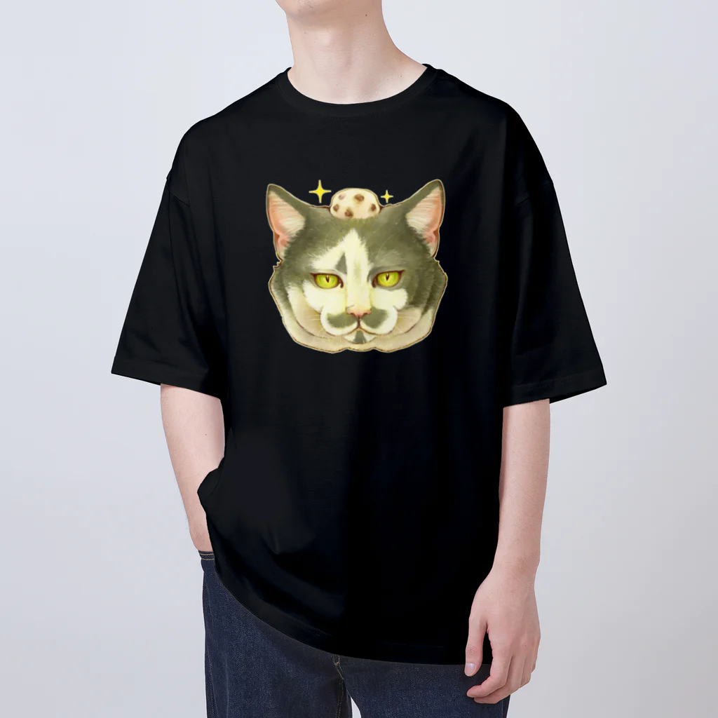 トロ箱戦隊本部の猫さんと豆大福 Oversized T-Shirt