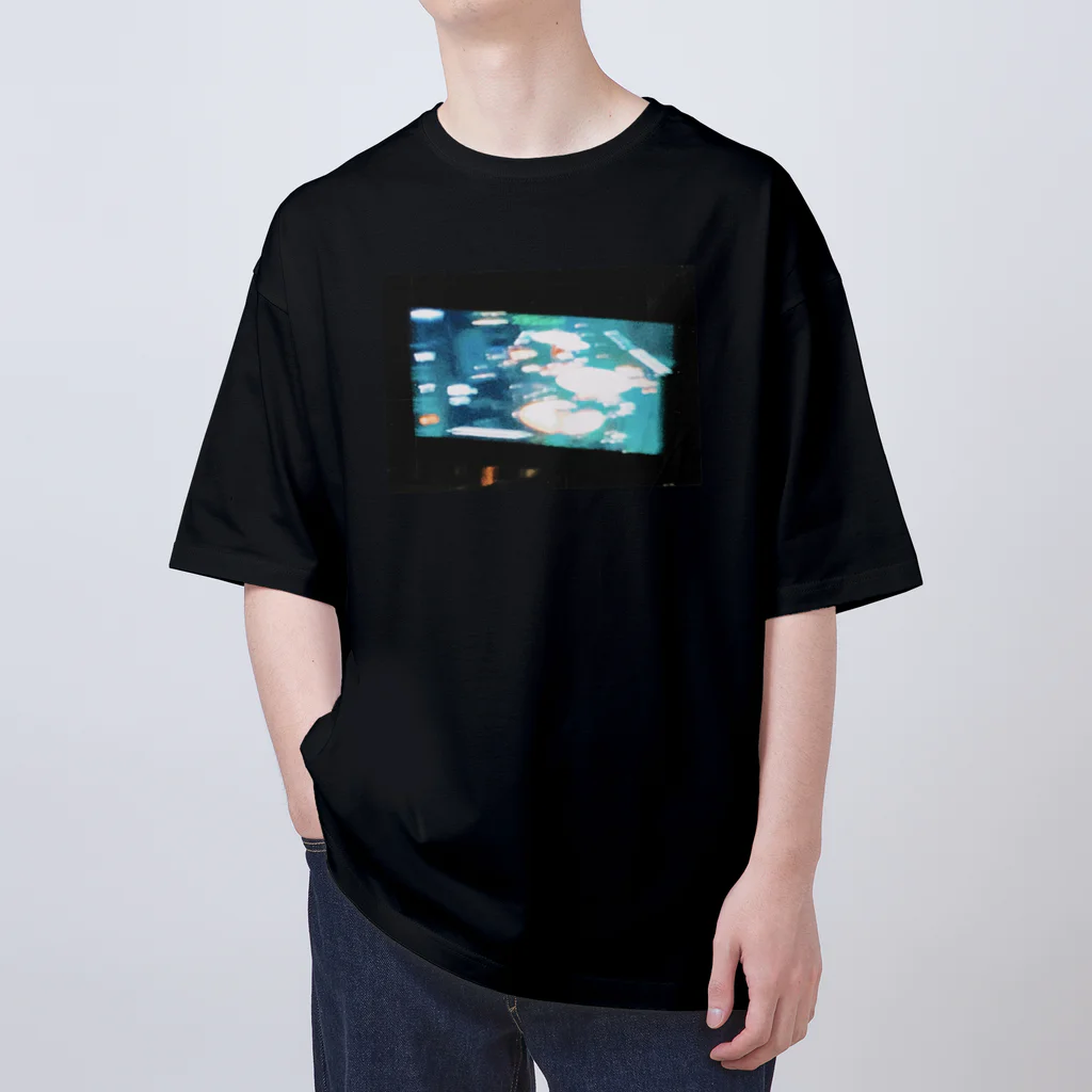 松　澤のカメラ越し　ブレブレ　ドラム Oversized T-Shirt