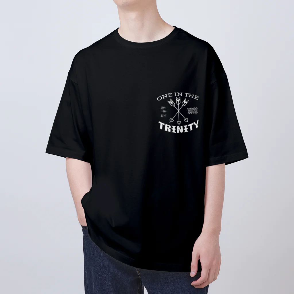 IZ_WORKSのONE IN THE TRINITY オーバーサイズTシャツ