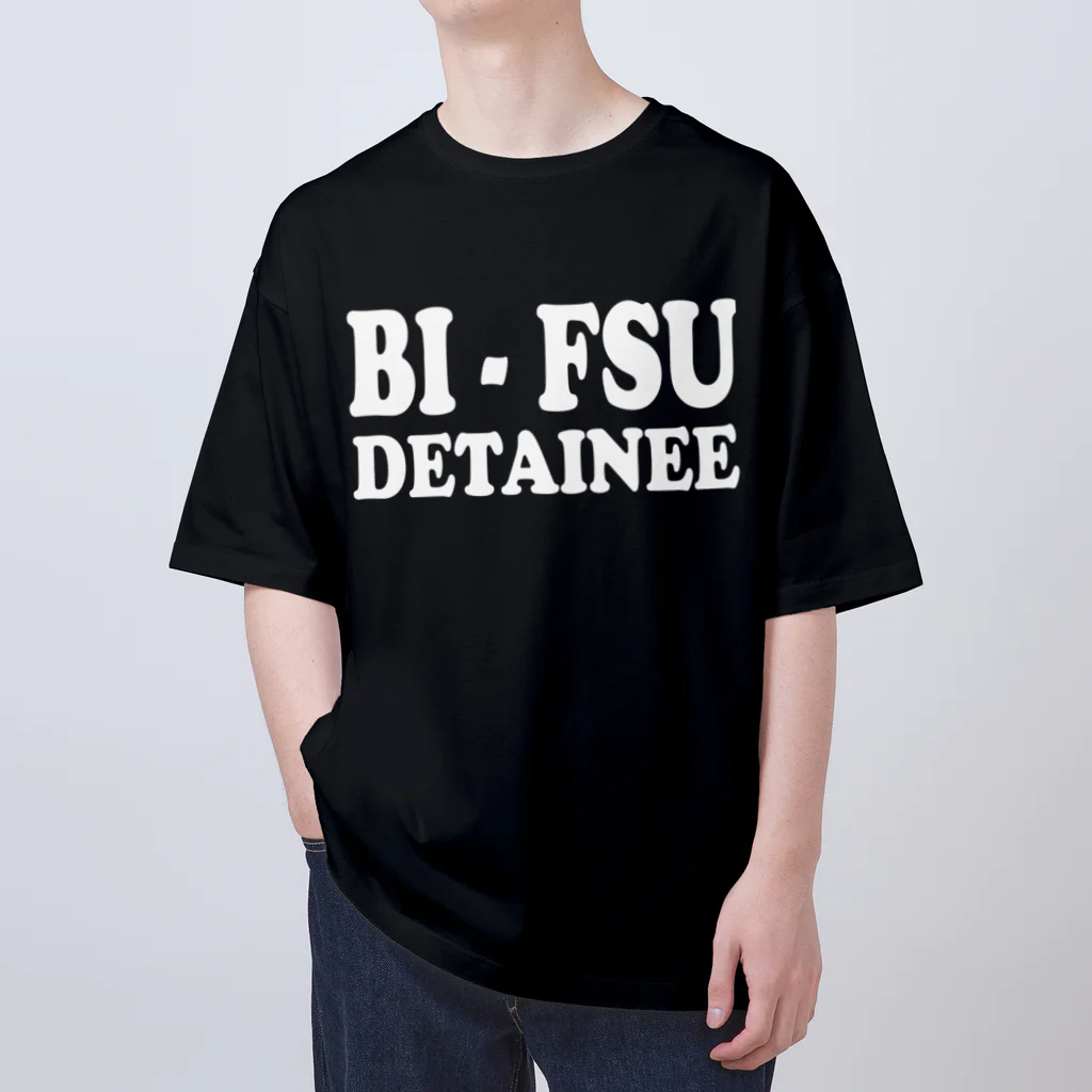 DRIPPEDのBI-FSU DETAINEE 白ロゴ Oversized T-Shirt