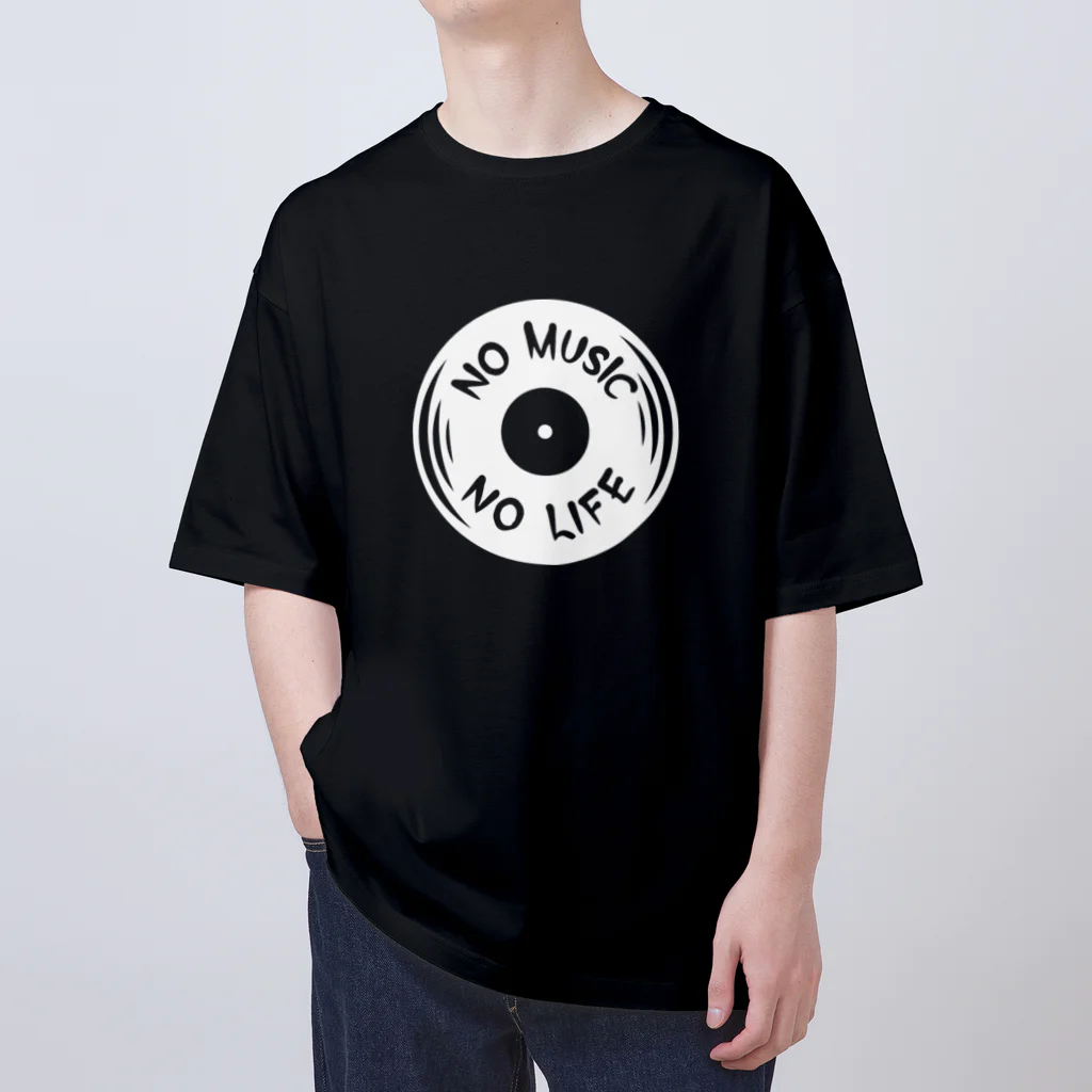 QUQU_WORKSのノーミュージックノーライフ レコード盤デザイン ホワイト Oversized T-Shirt