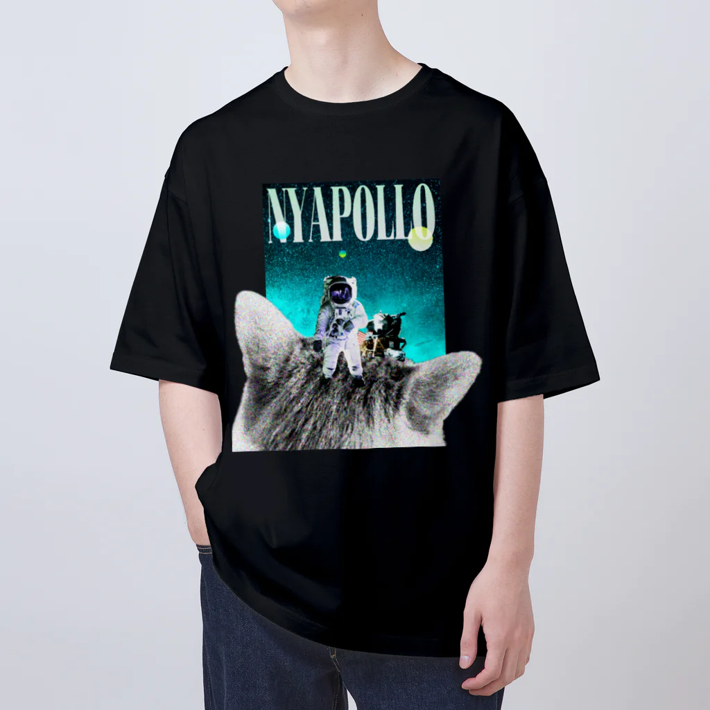 あっきー 🐈ねこ専門デザイナーのNYAPOLLO オーバーサイズTシャツ