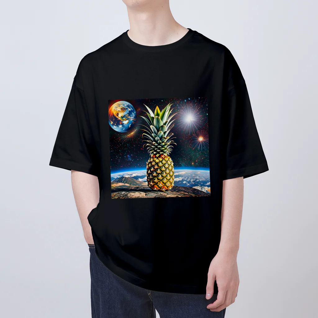 &PINEのuniverse(?) Oversized T-Shirt