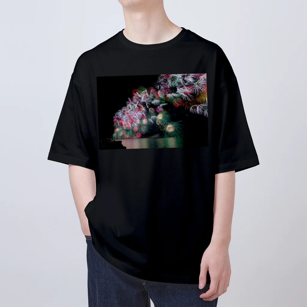 つむぎの千輪菊 Oversized T-Shirt