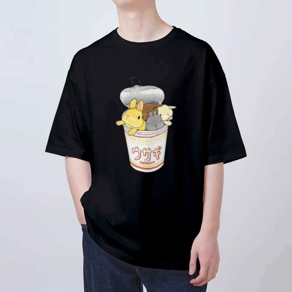 マロンのカップヌードルうさちゃん Oversized T-Shirt