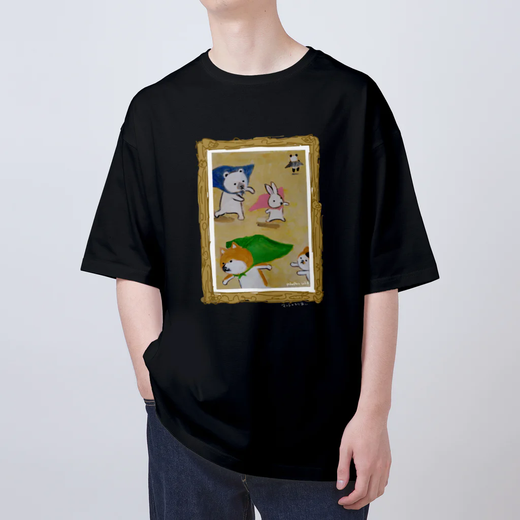 ポケファス ショップの【マントのとりあい】TS Oversized T-Shirt