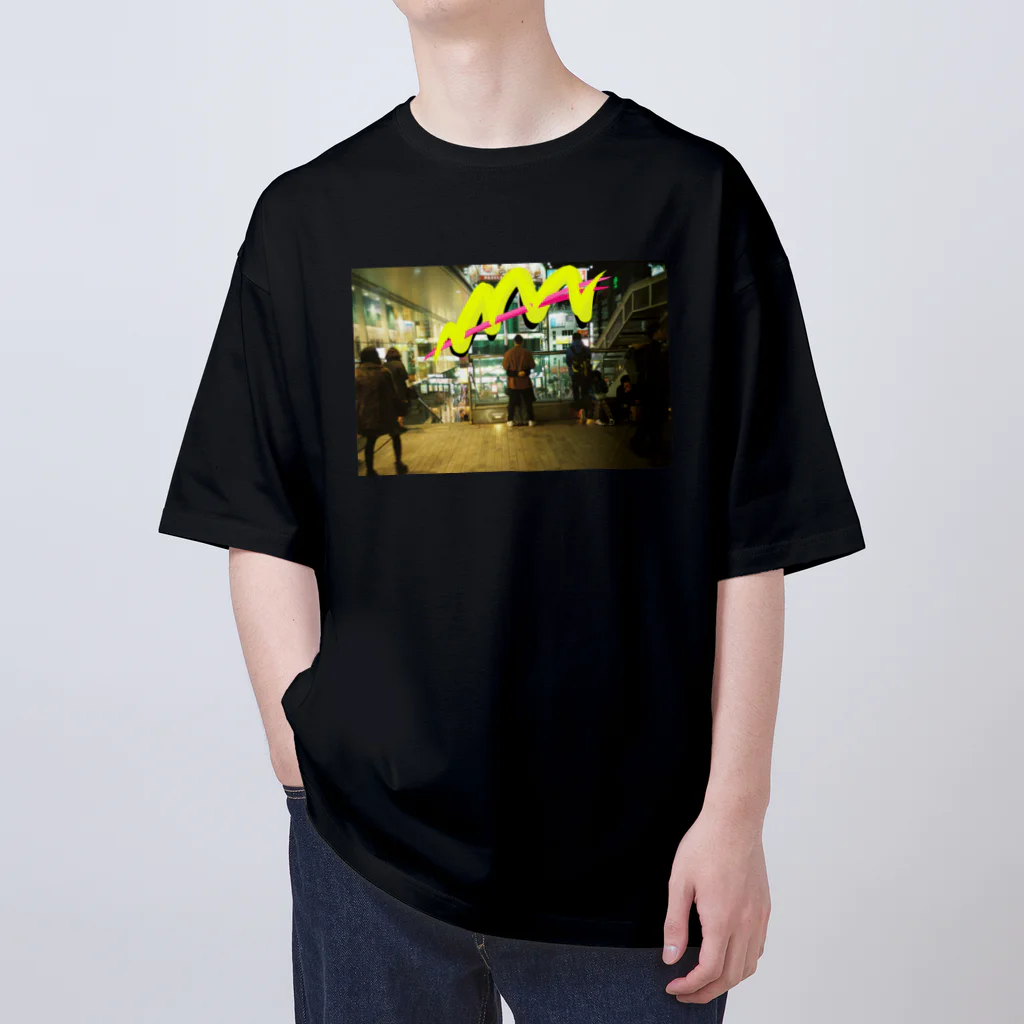 GoriraHobby_Shopの新宿スナップ Oversized T-Shirt
