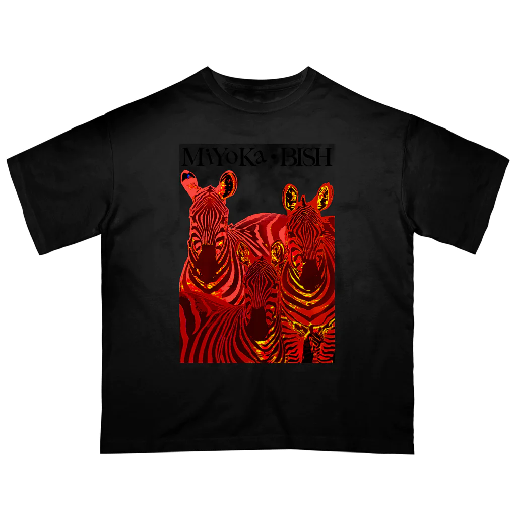 MiYoKa-BISHのRed Zebra by MiYoKa-BISH オーバーサイズTシャツ
