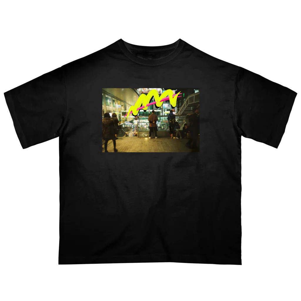 GoriraHobby_Shopの新宿スナップ Oversized T-Shirt