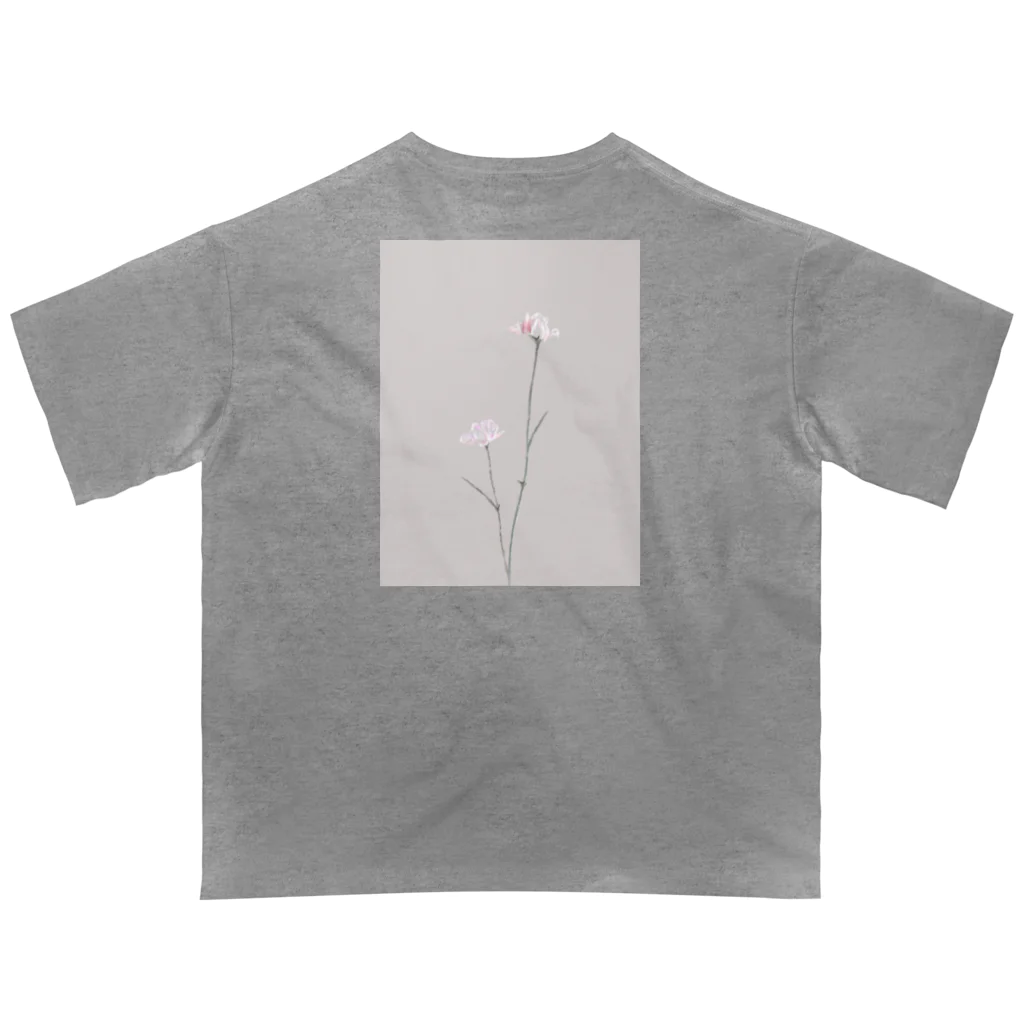 rilybiiのtwo pinkcarnation , sakura milk tea . Oversized T-Shirt