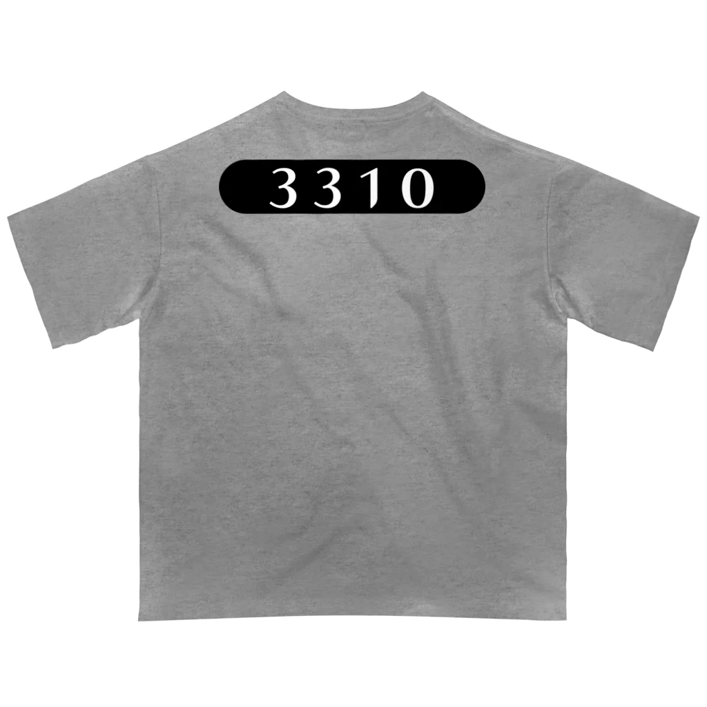 ルッカトーキョーの3333STEPS オーバーサイズTシャツ