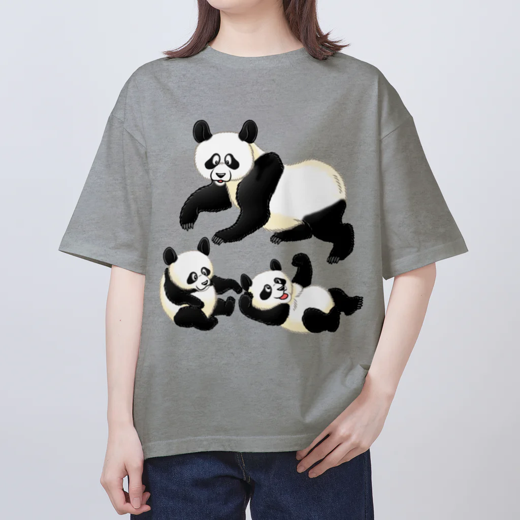 ZOO TYPHOONのパンダの親子 Oversized T-Shirt