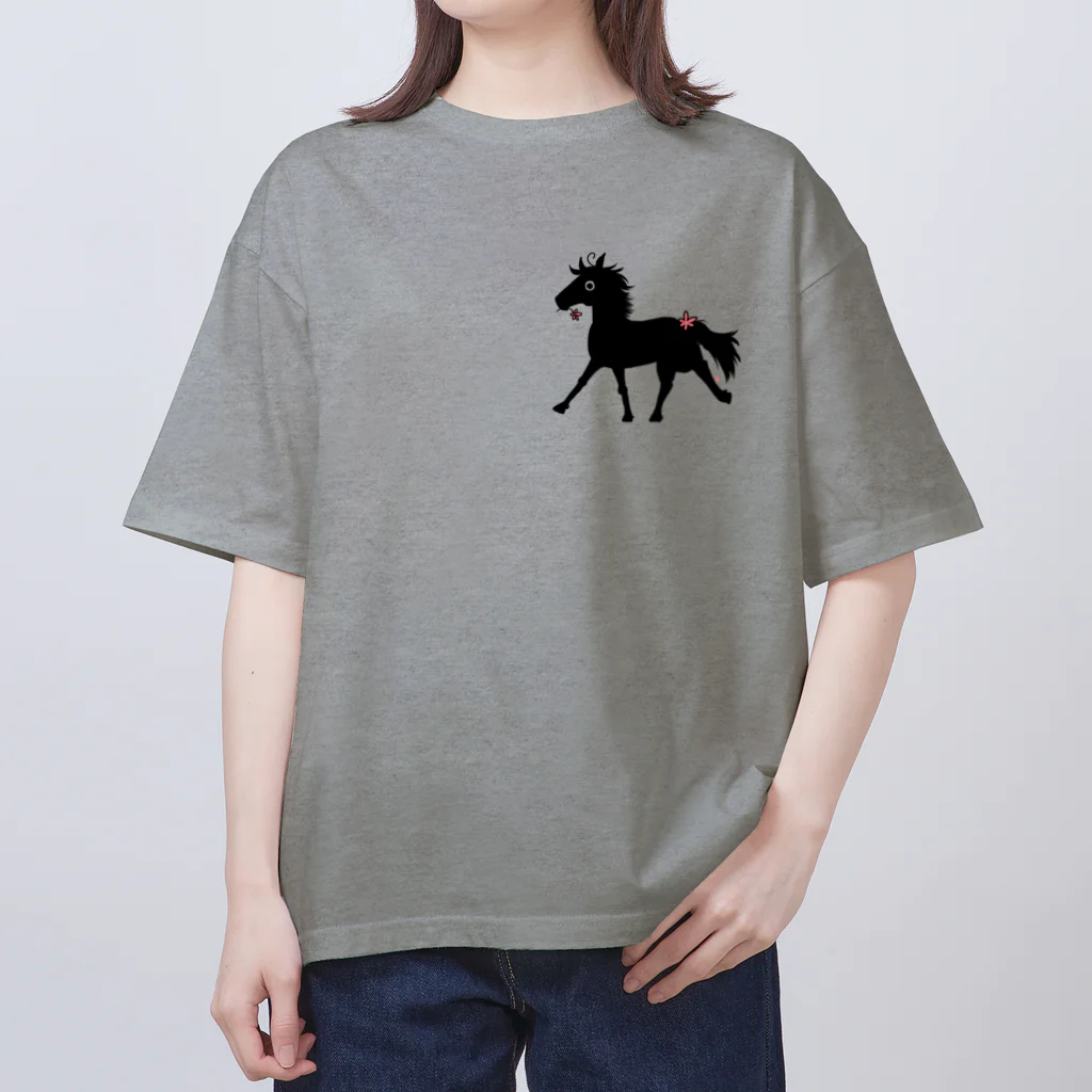 SWのくろいうま　控えめバージョン Oversized T-Shirt