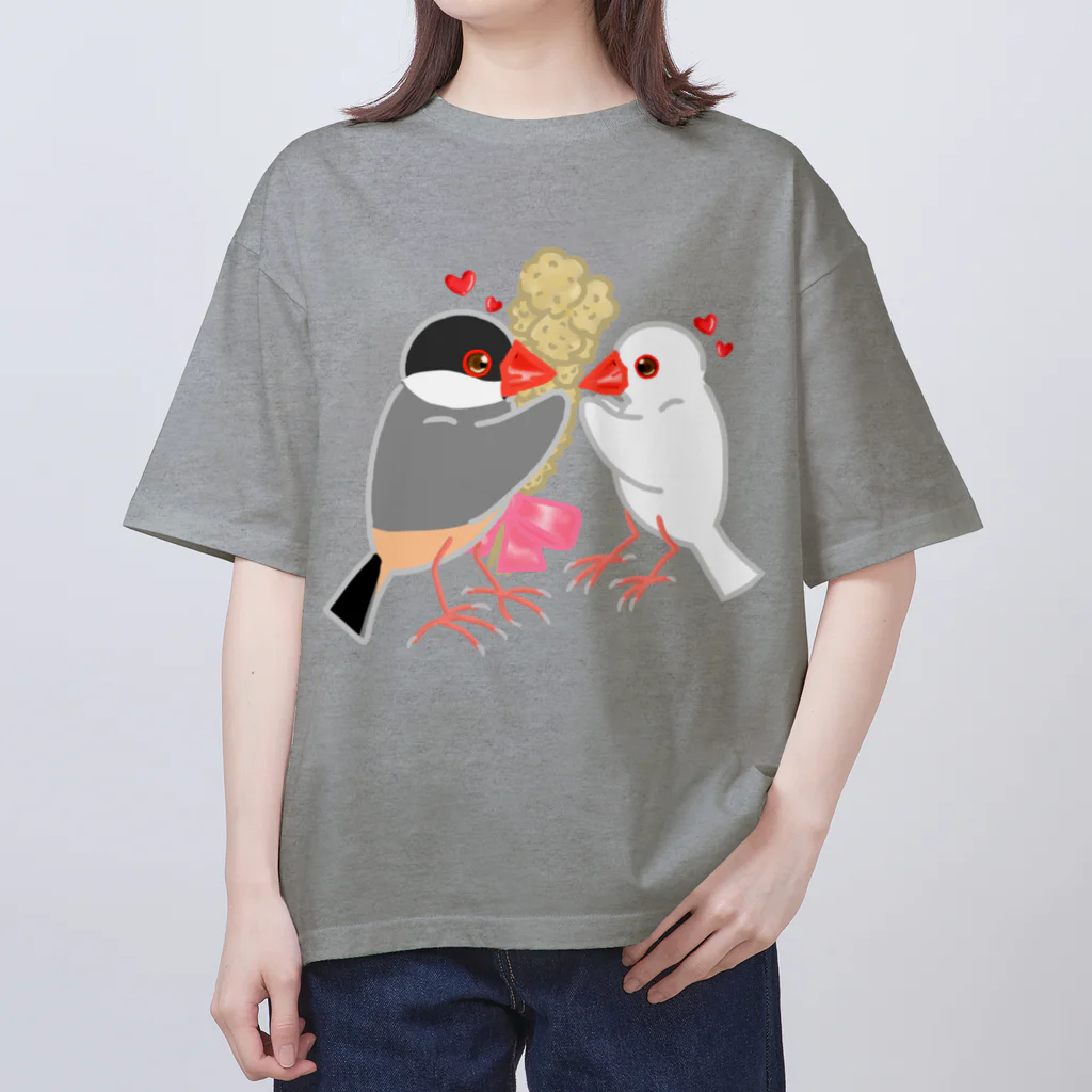 Lily bird（リリーバード）の粟穂をプレゼント 桜&白文鳥 オーバーサイズTシャツ