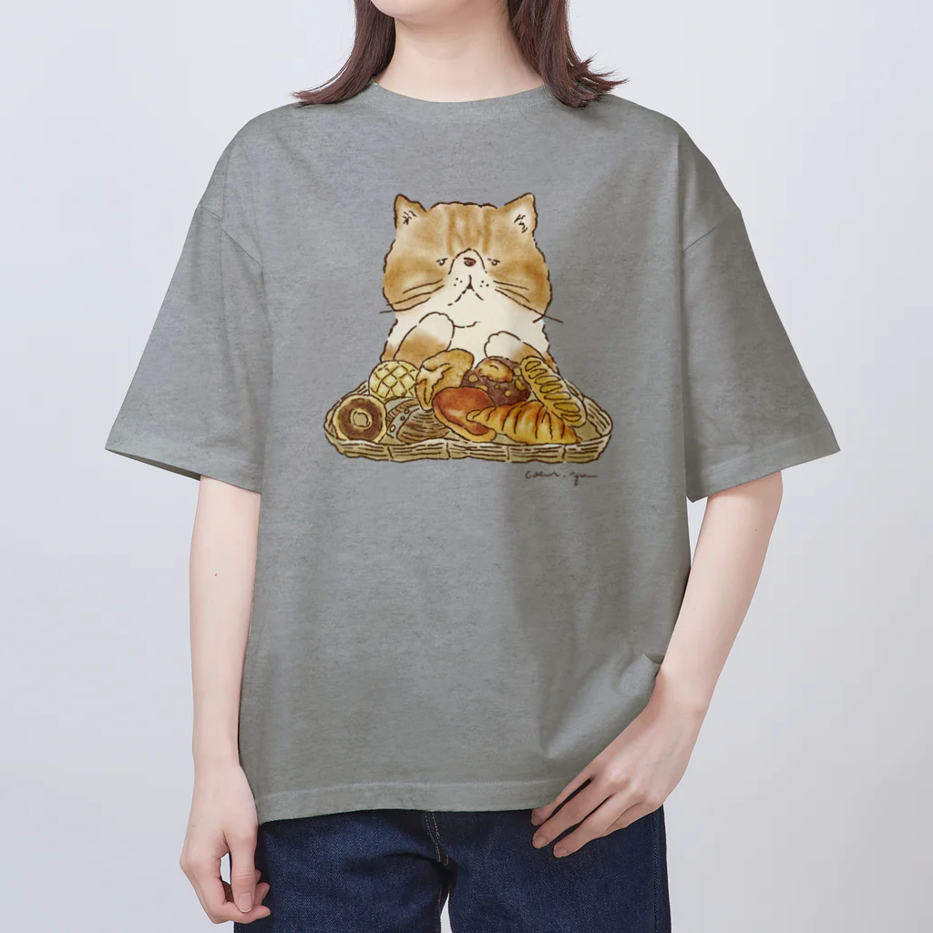 coeur.yu（クードットユー）のパンどれから食べようかな〜 Oversized T-Shirt