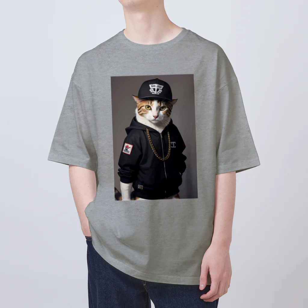 Be proudのヒップホップ猫 Oversized T-Shirt