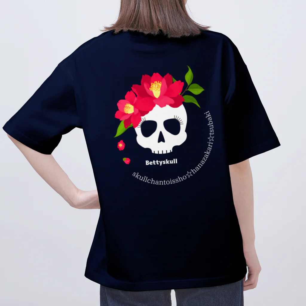 yuki-tsubakiのBetty skull 花盛り オーバーサイズTシャツ