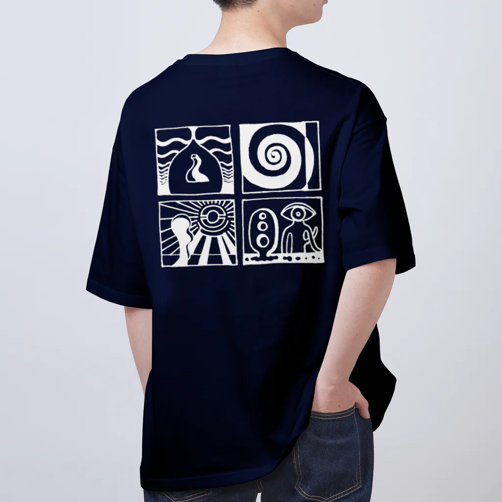 太陽の眼の太陽の眼 文字絵(白/背面) オーバーサイズTシャツ