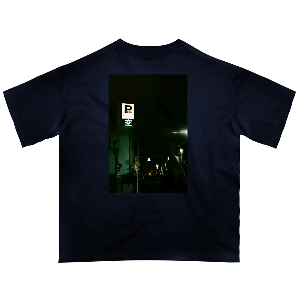 sauのフィルム -駐車場- オーバーサイズTシャツ