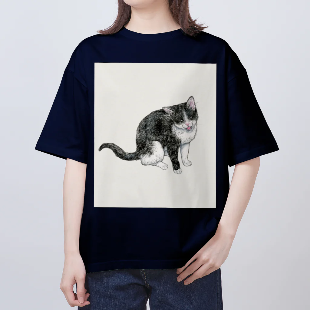 ネコノートショップ（neco-note shop）のバズ（保護猫シェルターQUEUE） オーバーサイズTシャツ