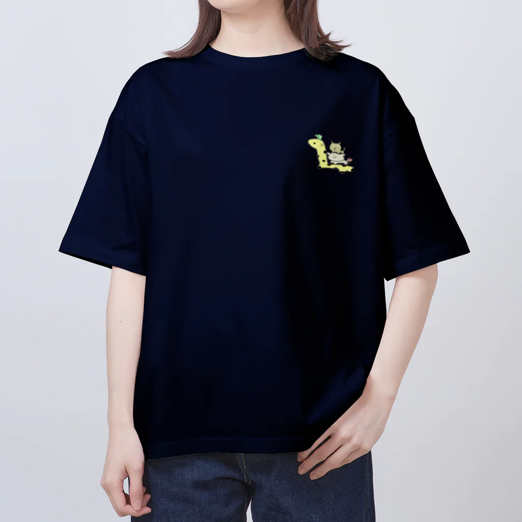 マゴハンドMのゆるぽわクリーチャーズ！イヌ・トラ・キリン Oversized T-Shirt