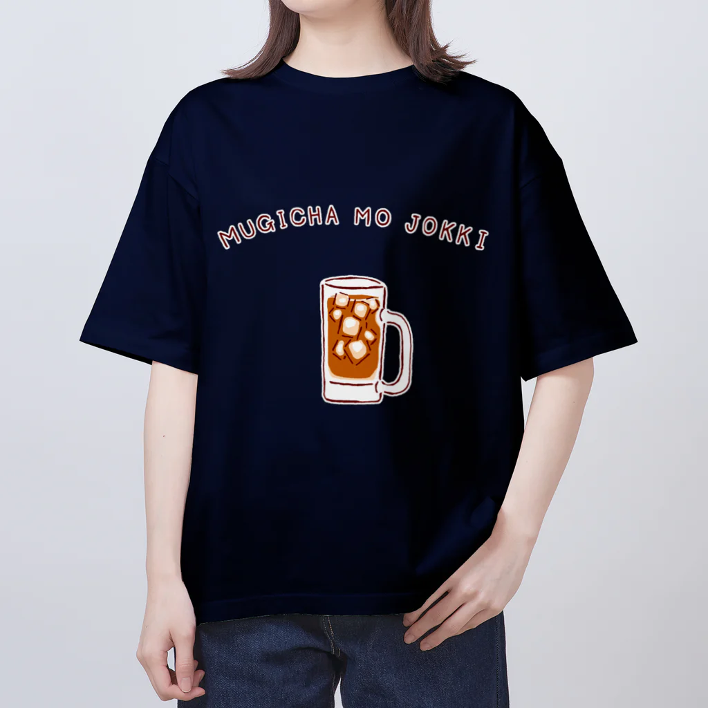 NIKORASU GOのユーモアデザイン「麦茶もジョッキ」 オーバーサイズTシャツ