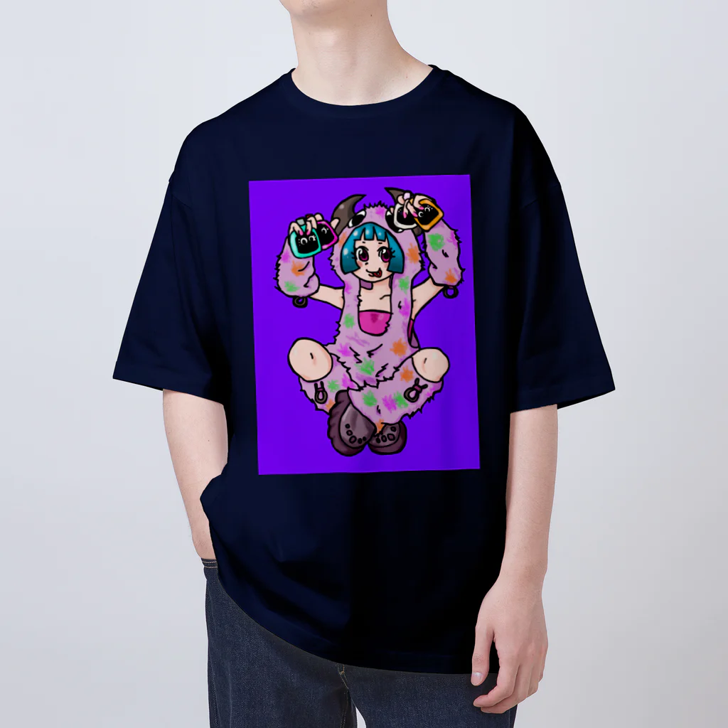 あやしいおばさん くろまめさんの○ュアアルコール（クラ○ナー）パープル オーバーサイズTシャツ