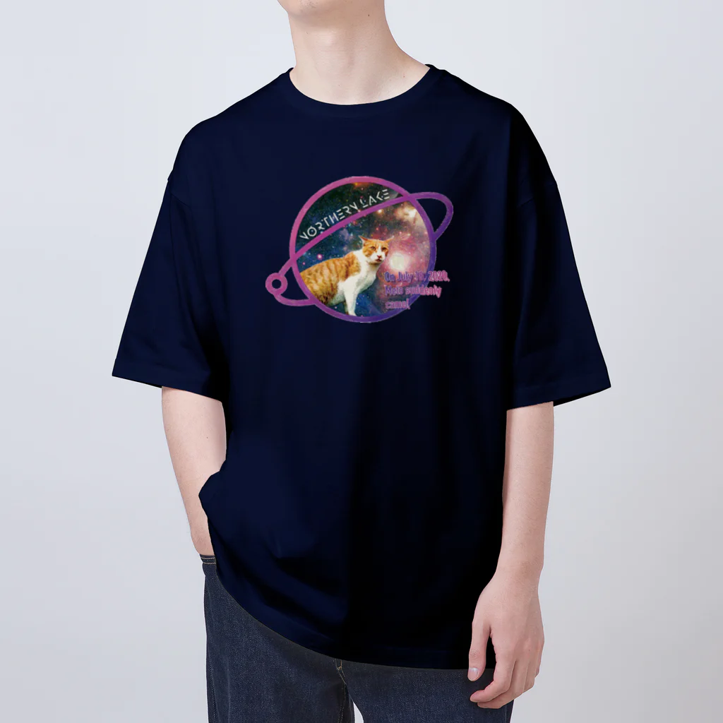 Loveuma. official shopのSpace cat meto by NLD オーバーサイズTシャツ