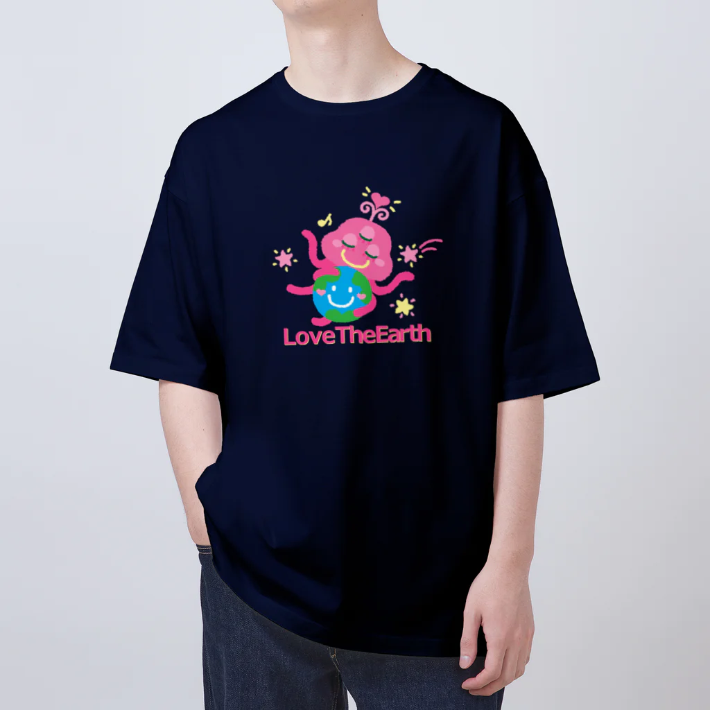 雁花工房（寄付アイテム販売中です）のLove The Earth Oversized T-Shirt