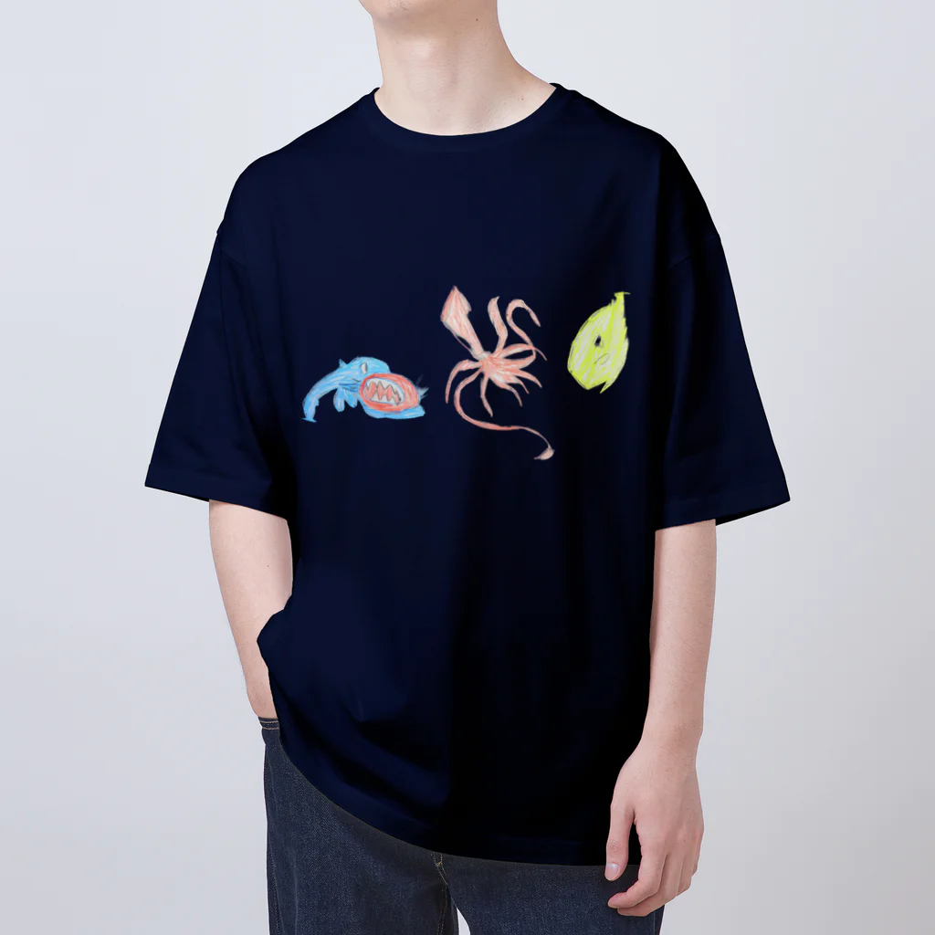 こども深海生物屋さんのナマズ・ダイオウイカ・マッコウクジラ オーバーサイズTシャツ