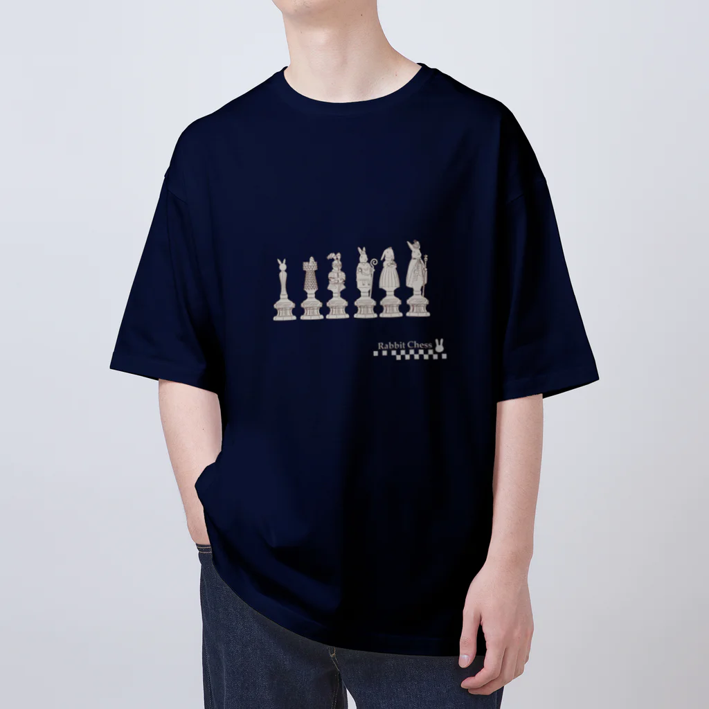 鬼鞍 ONIKURAのRabbit Chess line drawing　ホワイト オーバーサイズTシャツ