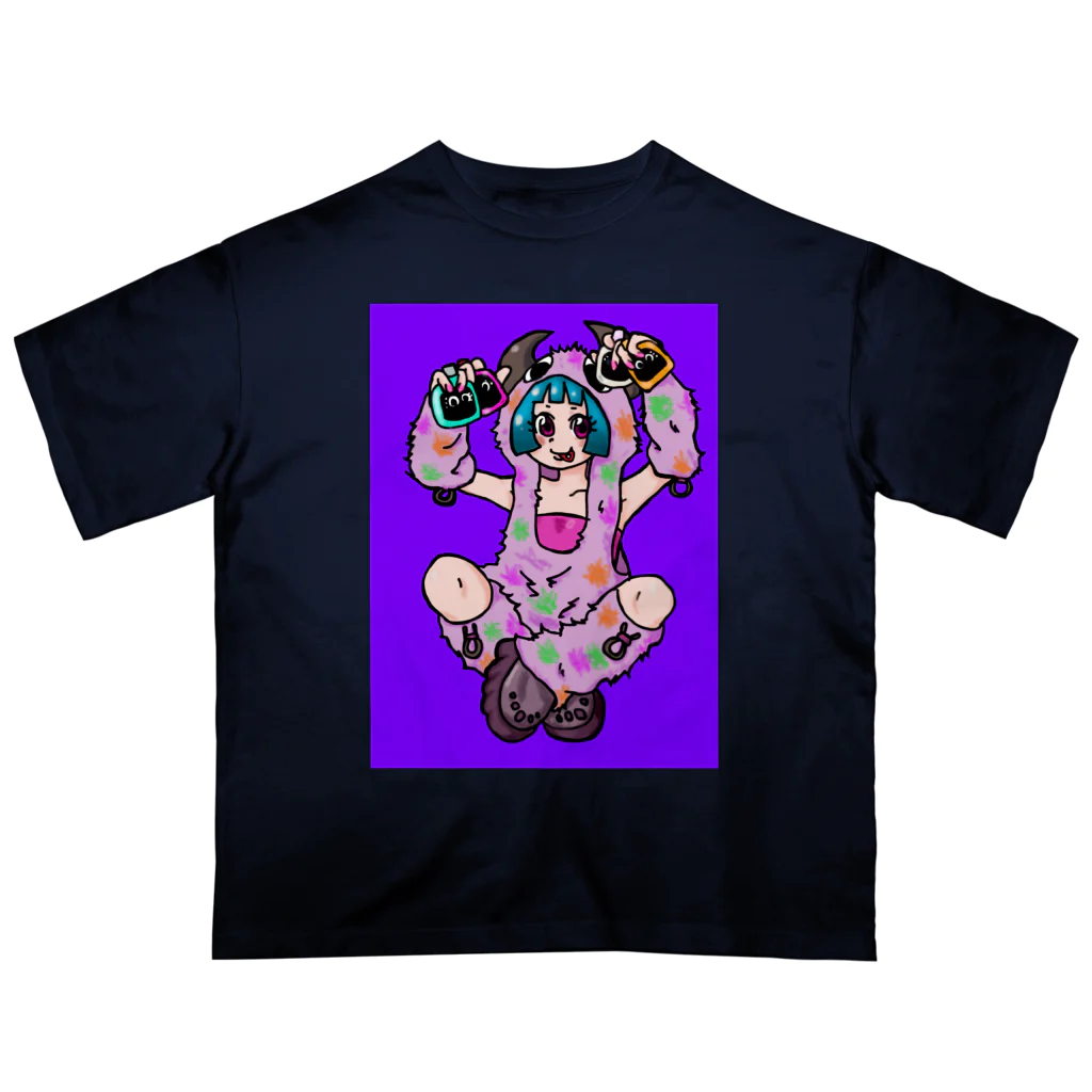 あやしいおばさん くろまめさんの○ュアアルコール（クラ○ナー）パープル オーバーサイズTシャツ