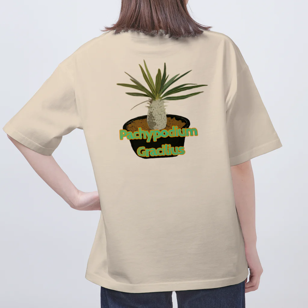 momoのPachypodium Gracilius オーバーサイズTシャツ