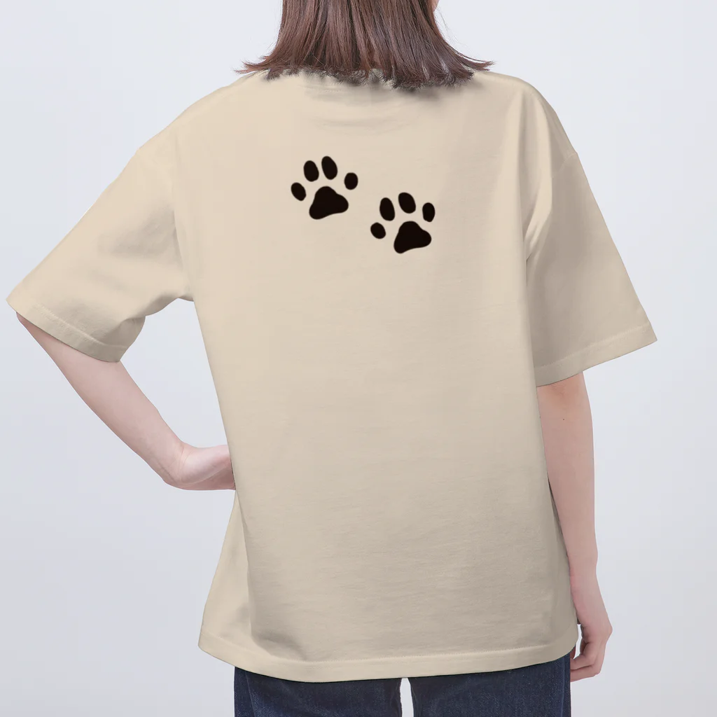 chizuruの柴犬落ちてる（茶）背景グリーン オーバーサイズTシャツ